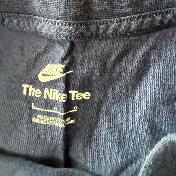 T-SHIRT NIKE NSW ESSENTIAL + CORE 1 TEE Navy Blue Men’s Size Large - Picture 3 of 7